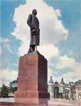 Площадь Белорусского вокзала. Памятник Максиму Горькому. *jpg, 606×800, 139 Kb